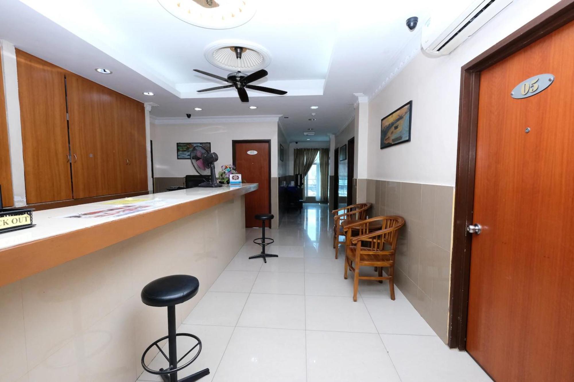 OYO 707 Ayuni Hotel Bangi Dış mekan fotoğraf