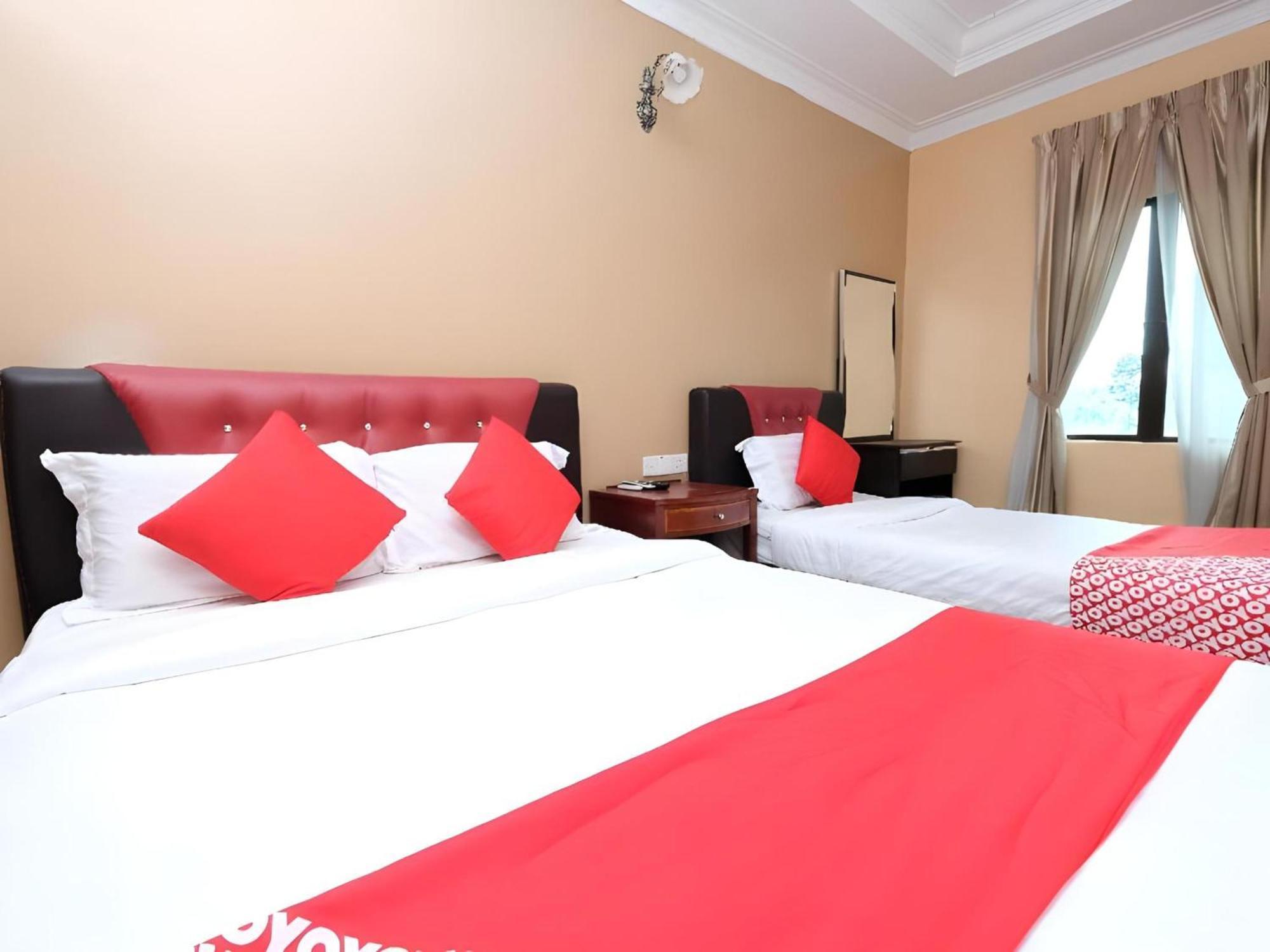 OYO 707 Ayuni Hotel Bangi Dış mekan fotoğraf