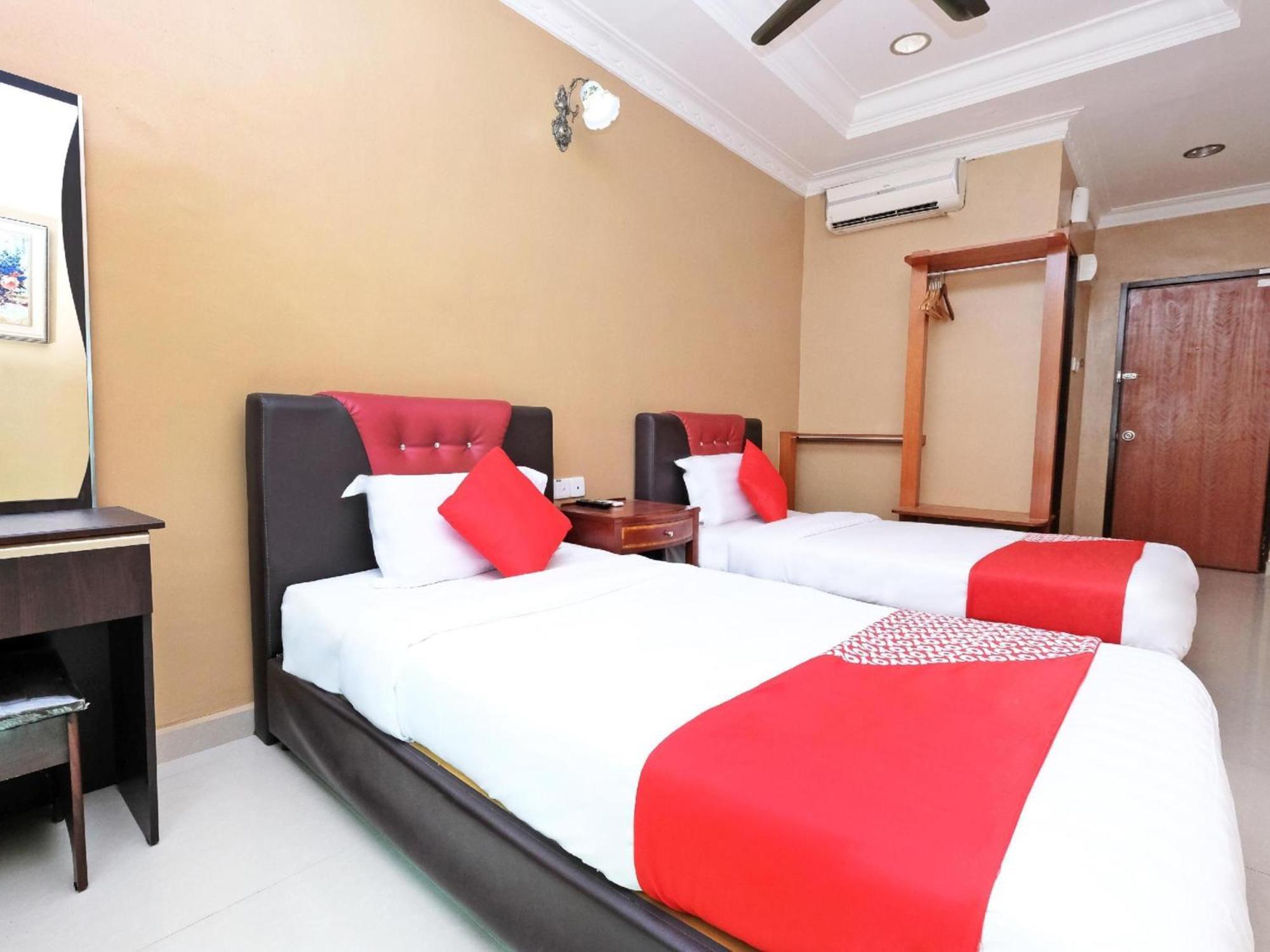 OYO 707 Ayuni Hotel Bangi Dış mekan fotoğraf