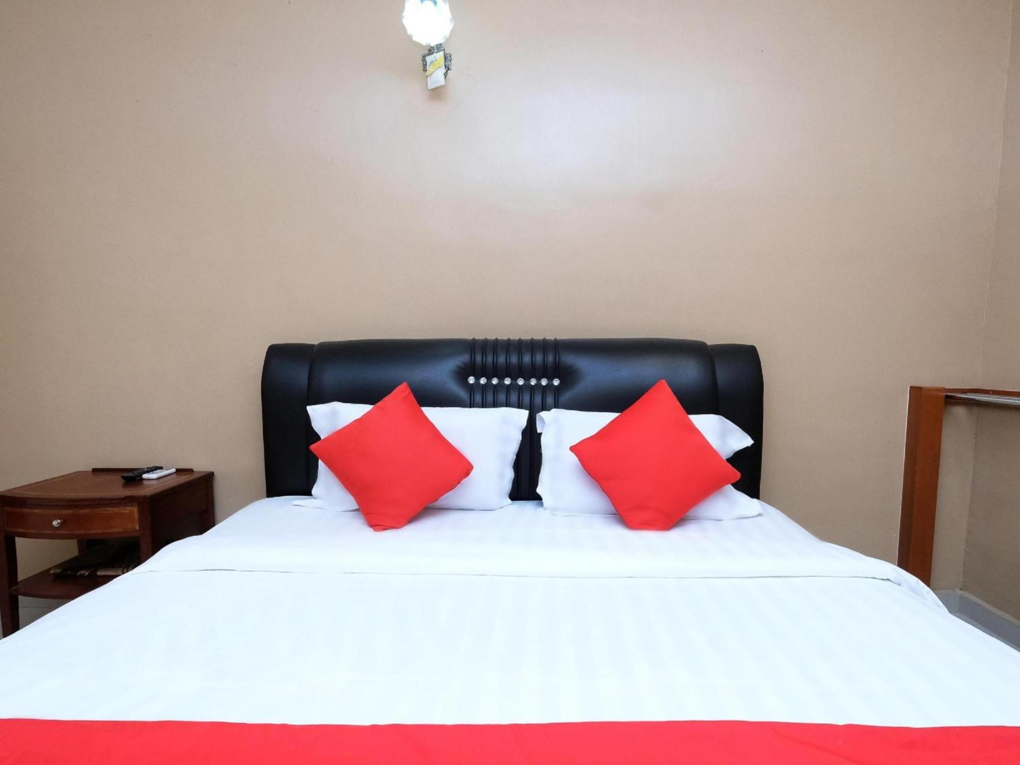 OYO 707 Ayuni Hotel Bangi Dış mekan fotoğraf