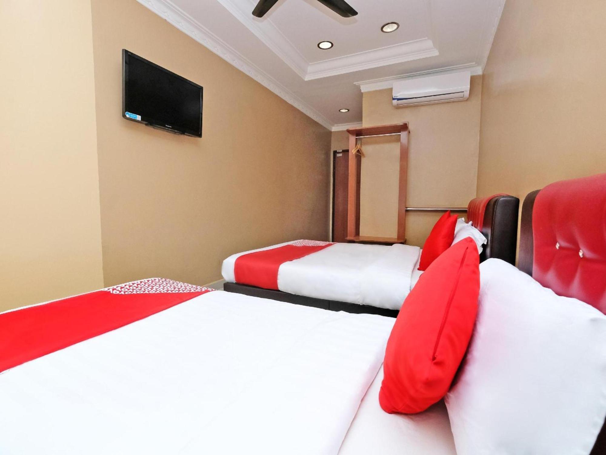 OYO 707 Ayuni Hotel Bangi Dış mekan fotoğraf