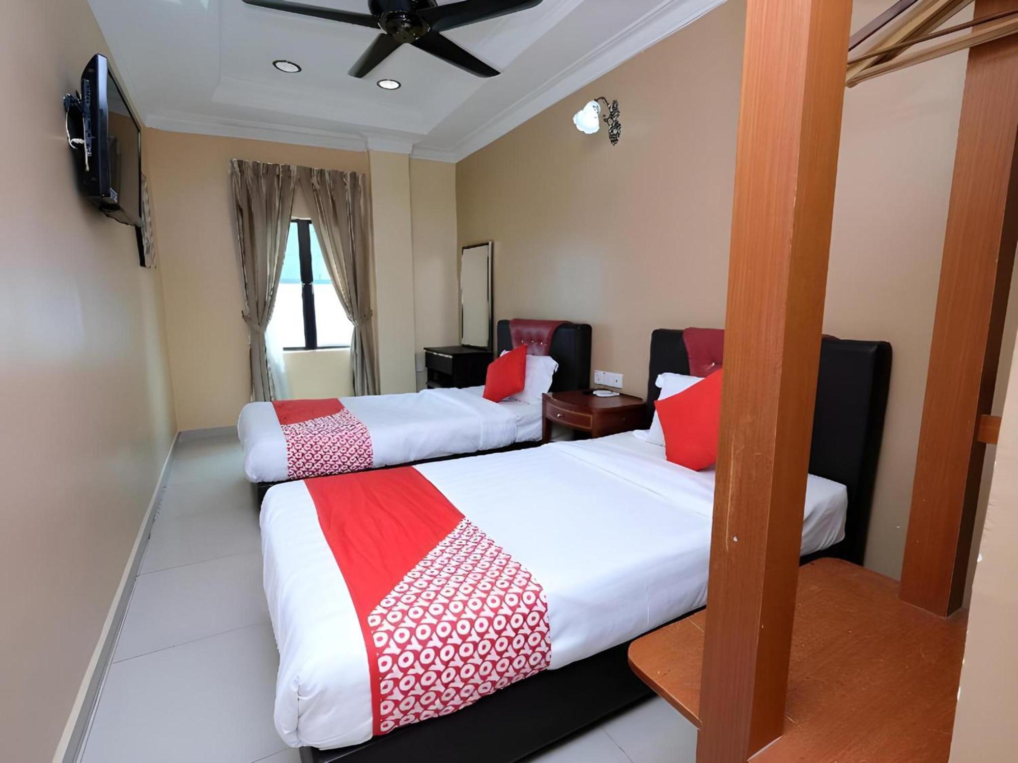 OYO 707 Ayuni Hotel Bangi Dış mekan fotoğraf