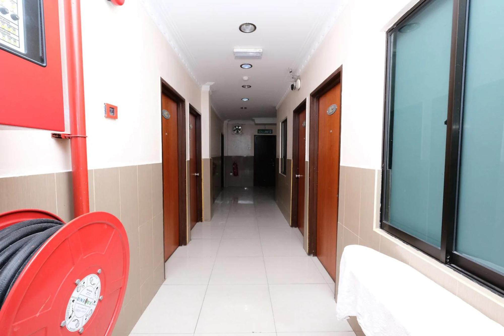 OYO 707 Ayuni Hotel Bangi Dış mekan fotoğraf